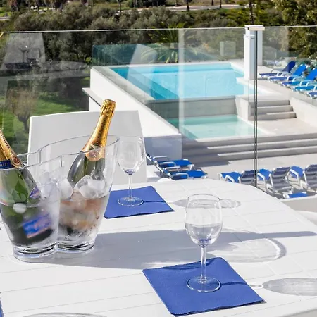 Correeira Luxury Residence T3 G - Albufeira, Pools, Wifi, Bbq, Beach * Albufeira