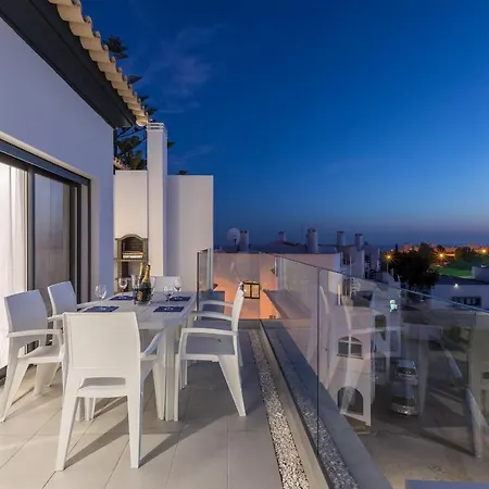 Correeira Luxury Residence T3 G - Albufeira, Pools, Wifi, Bbq, Beach *